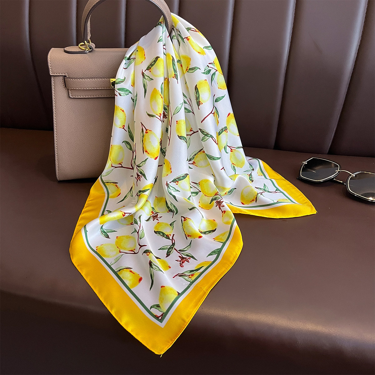 2025 여성을위한 새로운 노란색 레몬 인쇄 스퀘어 실 - Women Fashion Necktie 리뷰 및 가격